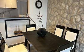 Perina Apartment - Free Parking